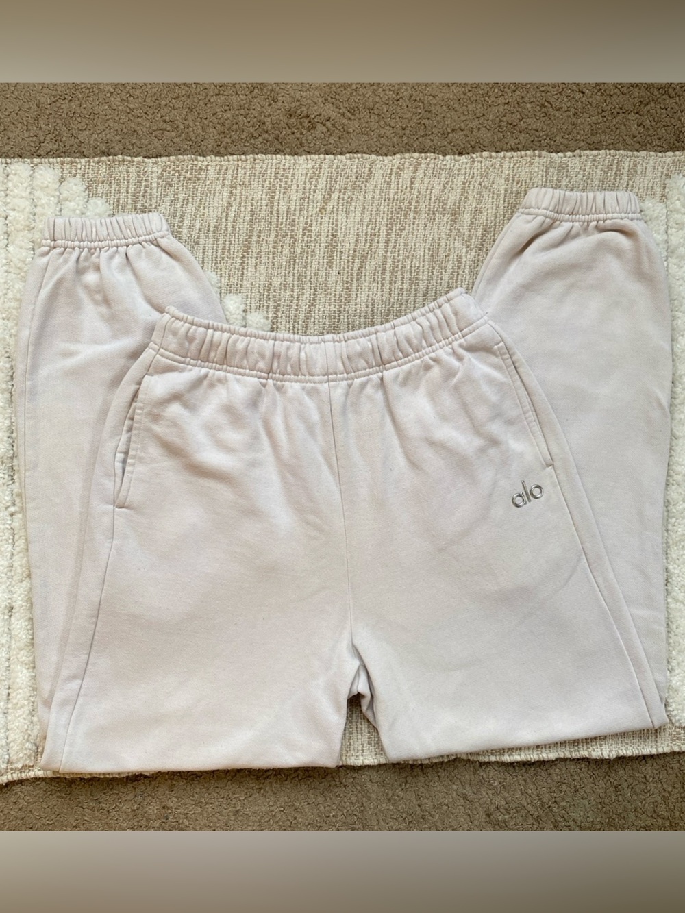 Alo Yoga Accolade Sweatpants